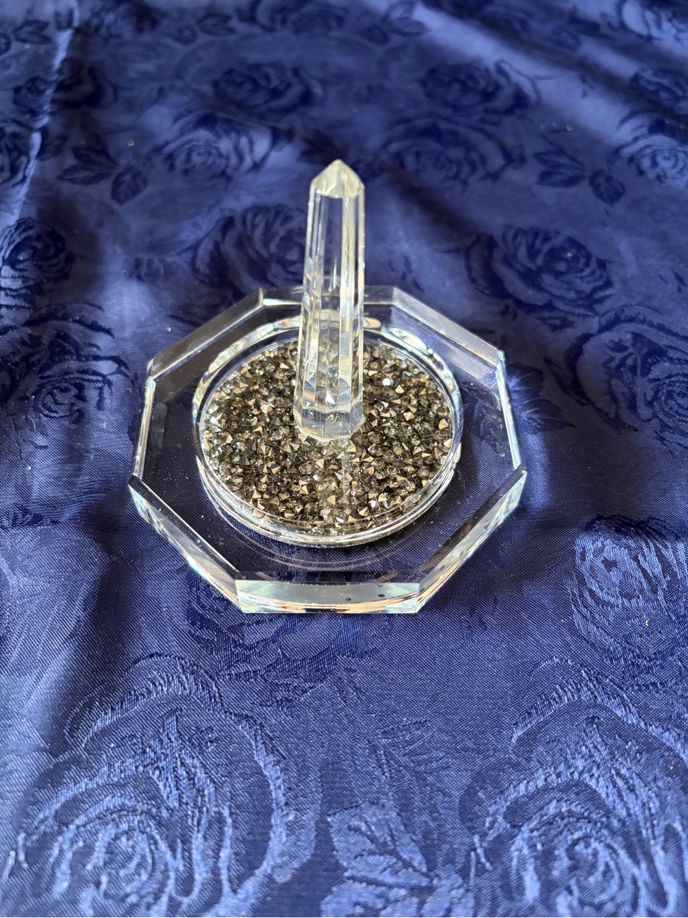 Oleg Cassini Crystal Decorative Glass Ring Holder/Display